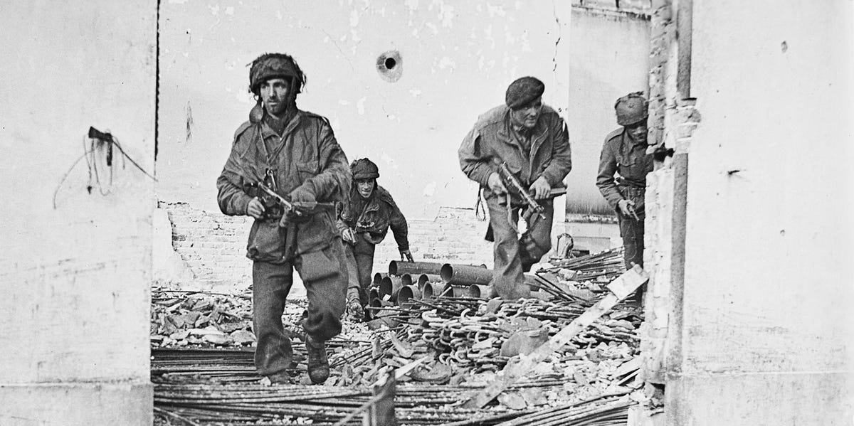 5 Weirdest Military Guns In History